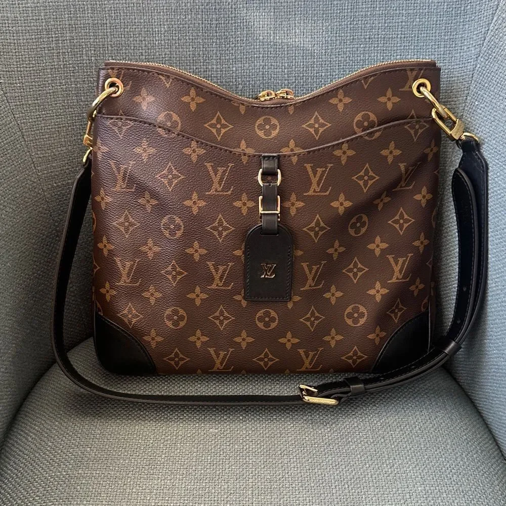 Louis Vuitton Monogram Odeon MM in Black